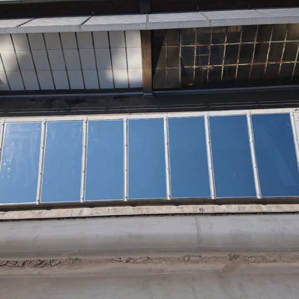 Sonneschutzfolie für Dachfenster mit Drahtglas